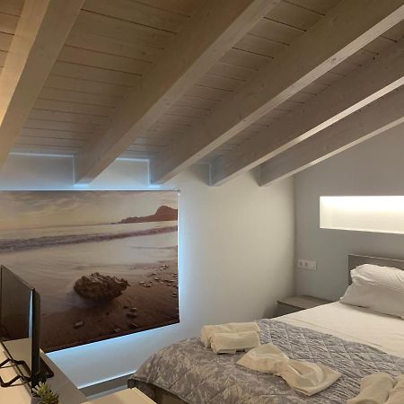 Terpsichore Boutique Bright New Sofita Studios And Appartment Dassia  Luaran gambar
