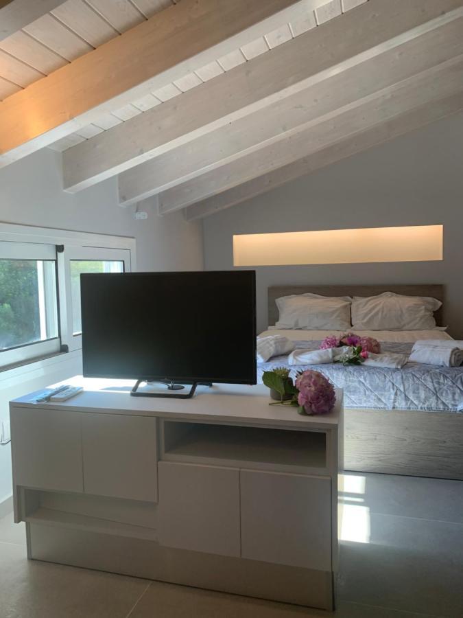 Terpsichore Boutique Bright New Sofita Studios And Appartment Dassia  Luaran gambar